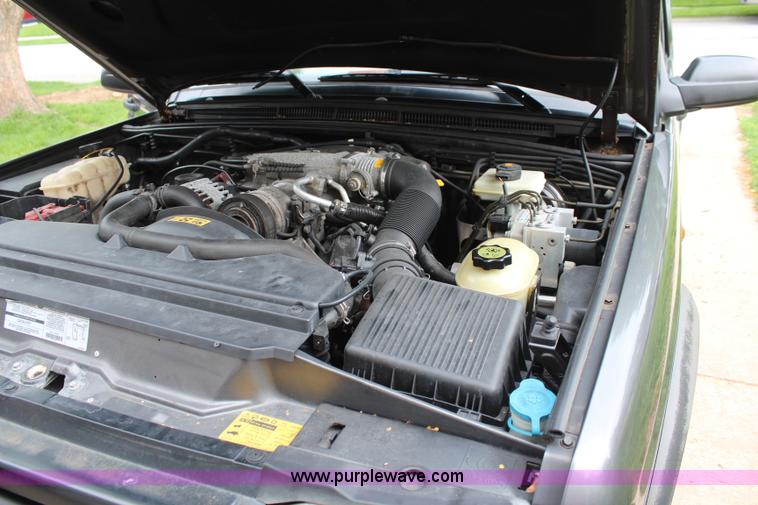 image for item K6887 2002 Land Rover Discovery Series II SE SUV