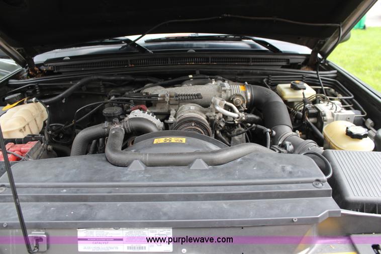 image for item K6887 2002 Land Rover Discovery Series II SE SUV