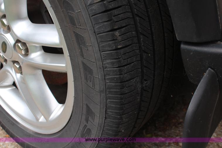 image for item K6887 2002 Land Rover Discovery Series II SE SUV