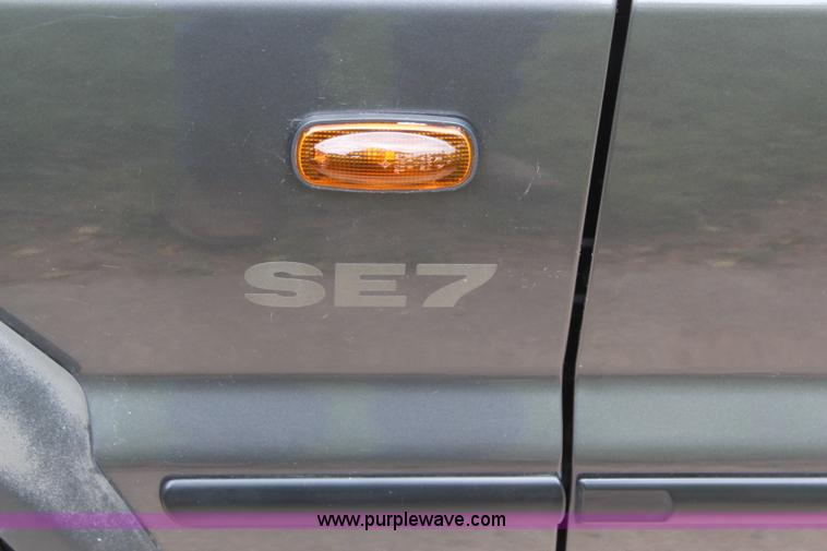 image for item K6887 2002 Land Rover Discovery Series II SE SUV