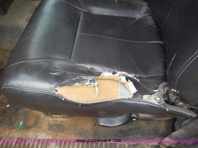 image for item K7432 2002 Dodge Ram 2500 SL pickup truck