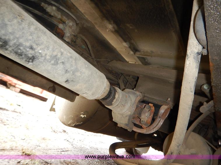 image for item K7433 1995 Freightliner FLD120SD semi truck