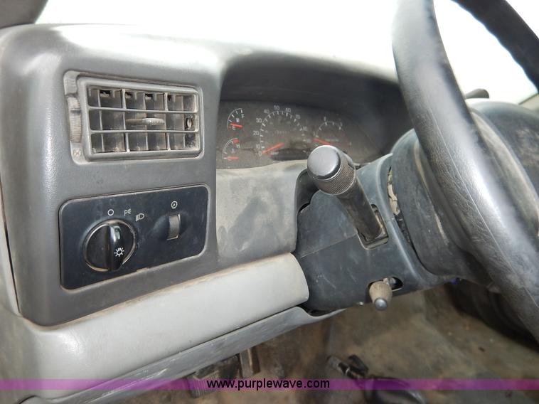 image for item K7454 2007 Ford F650 Super Duty SuperCab tow truck