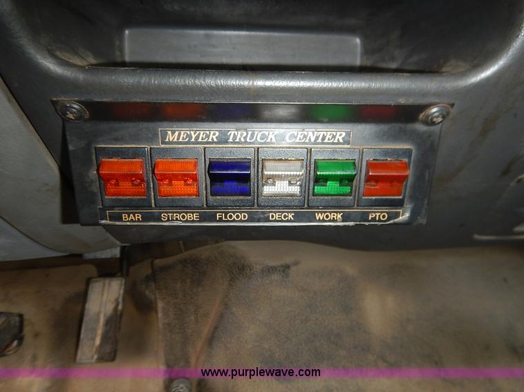 image for item K7454 2007 Ford F650 Super Duty SuperCab tow truck