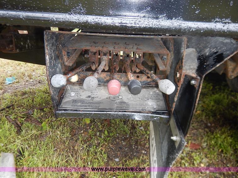 image for item K7454 2007 Ford F650 Super Duty SuperCab tow truck