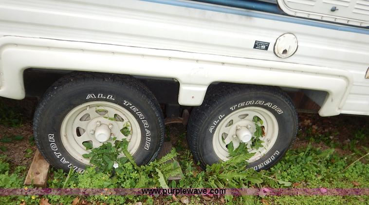 image for item K7472 1993 Cobra Sandpiper camper