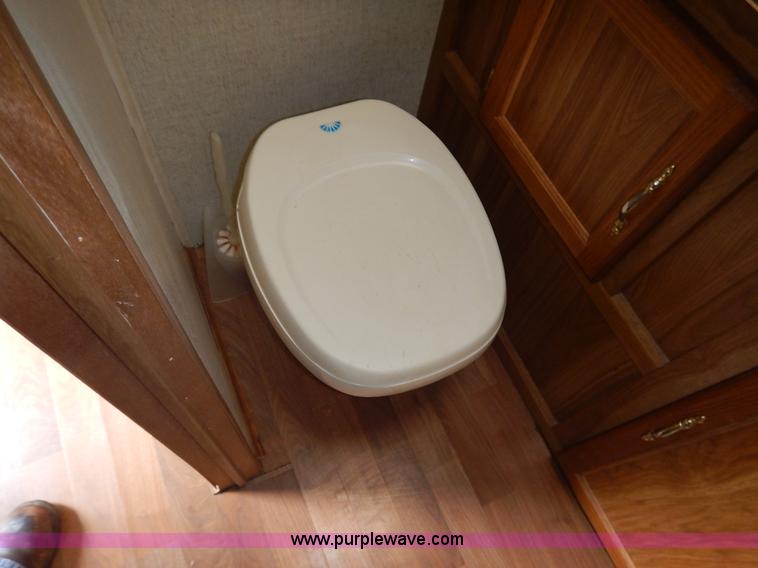 image for item K7472 1993 Cobra Sandpiper camper