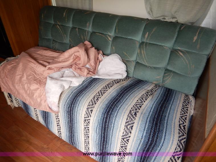 image for item K7472 1993 Cobra Sandpiper camper