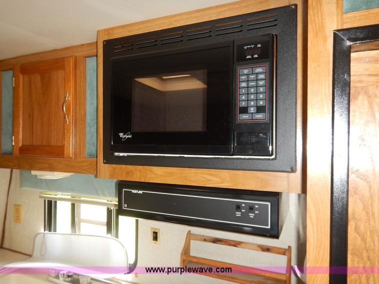 image for item K7472 1993 Cobra Sandpiper camper