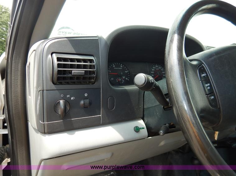 image for item K7499 2006 Ford F350 Super Duty XL SuperCab pickup truck