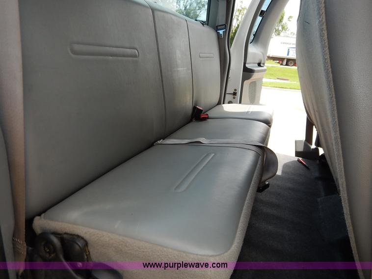 image for item K7499 2006 Ford F350 Super Duty XL SuperCab pickup truck