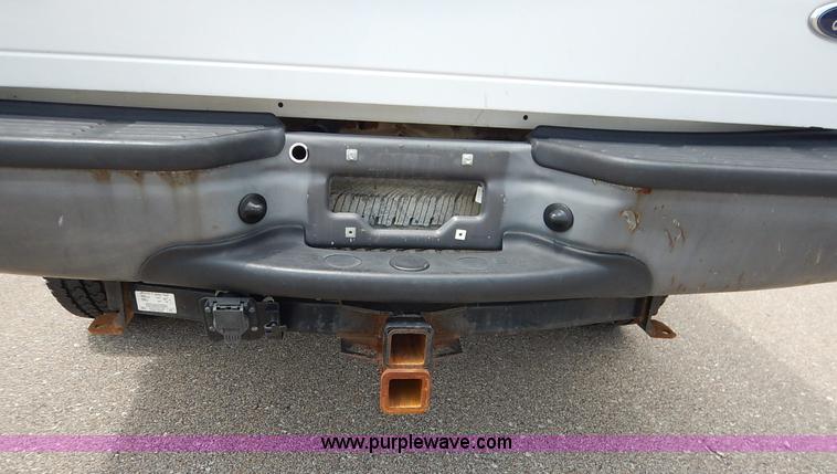 image for item K7499 2006 Ford F350 Super Duty XL SuperCab pickup truck