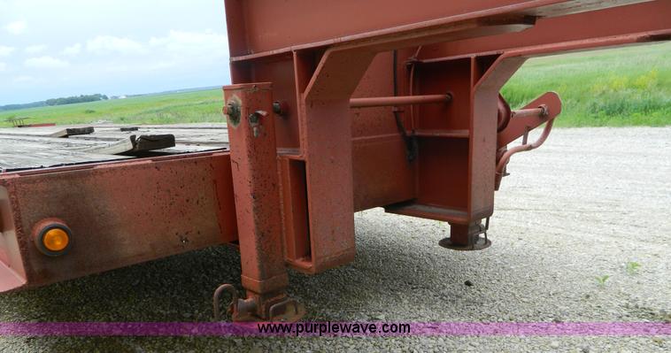 image for item K8093 1998 Belshe T10 equipment trailer