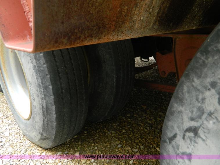 image for item K8093 1998 Belshe T10 equipment trailer