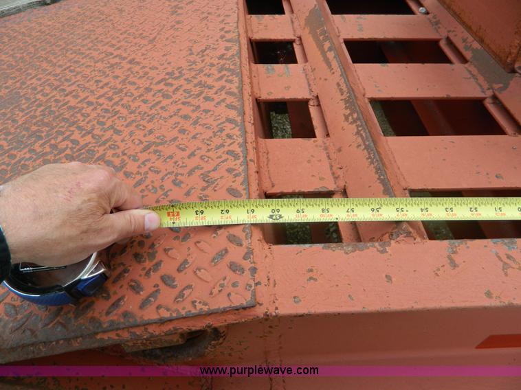 image for item K8093 1998 Belshe T10 equipment trailer