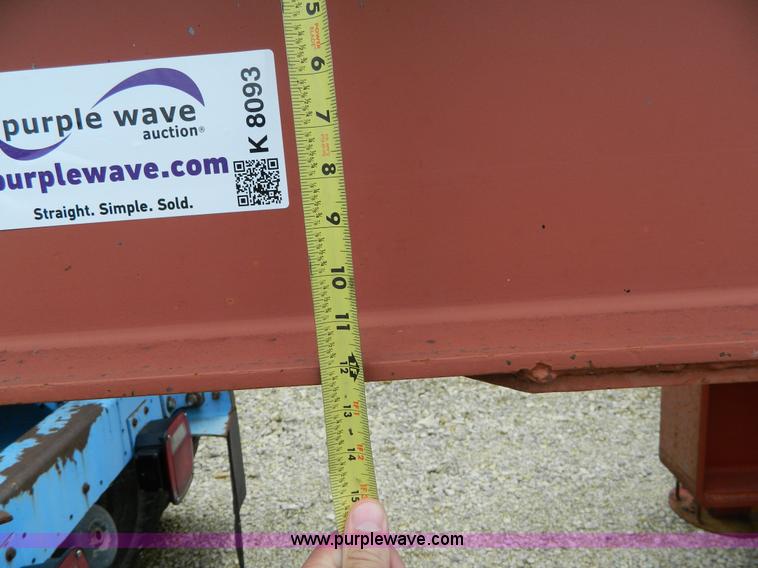 image for item K8093 1998 Belshe T10 equipment trailer