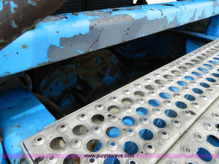 image for item K8094 1990 Freightliner semi truck