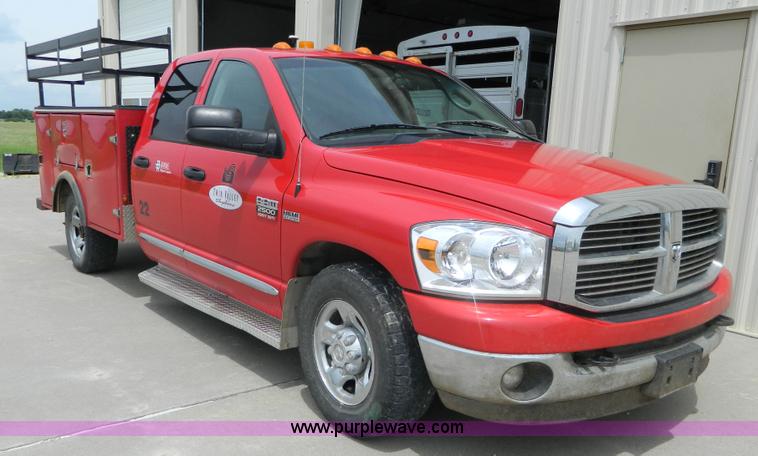 image for item K8095 2009 Dodge Ram 2500 Quad Cab utility truck