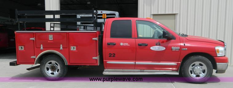 image for item K8095 2009 Dodge Ram 2500 Quad Cab utility truck