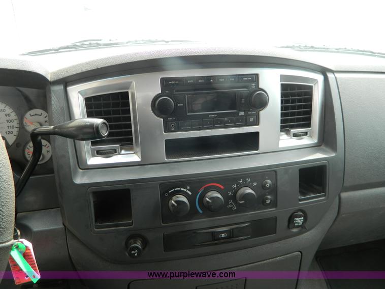 image for item K8095 2009 Dodge Ram 2500 Quad Cab utility truck