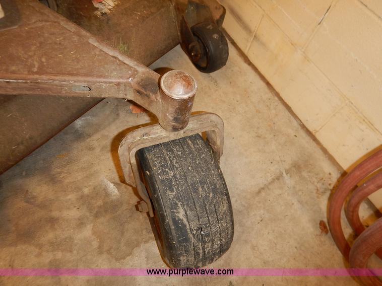 image for item BC9422 Grasshopper 428D lawn mower