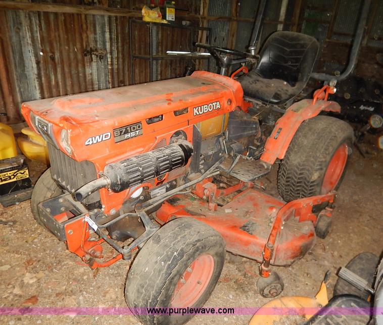 image for item BC9472 Kubota B7100HST MFWD tractor