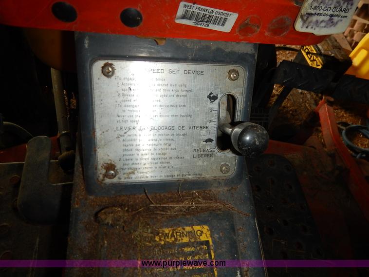 image for item BC9472 Kubota B7100HST MFWD tractor