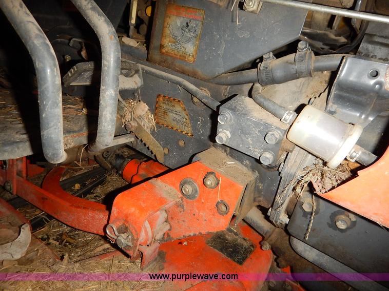 image for item BC9472 Kubota B7100HST MFWD tractor