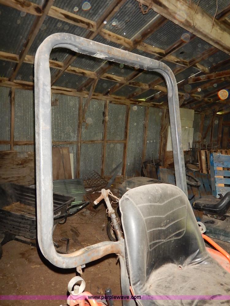 image for item BC9472 Kubota B7100HST MFWD tractor