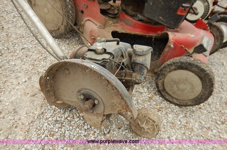 image for item BC9475 Assorted lawn equipment