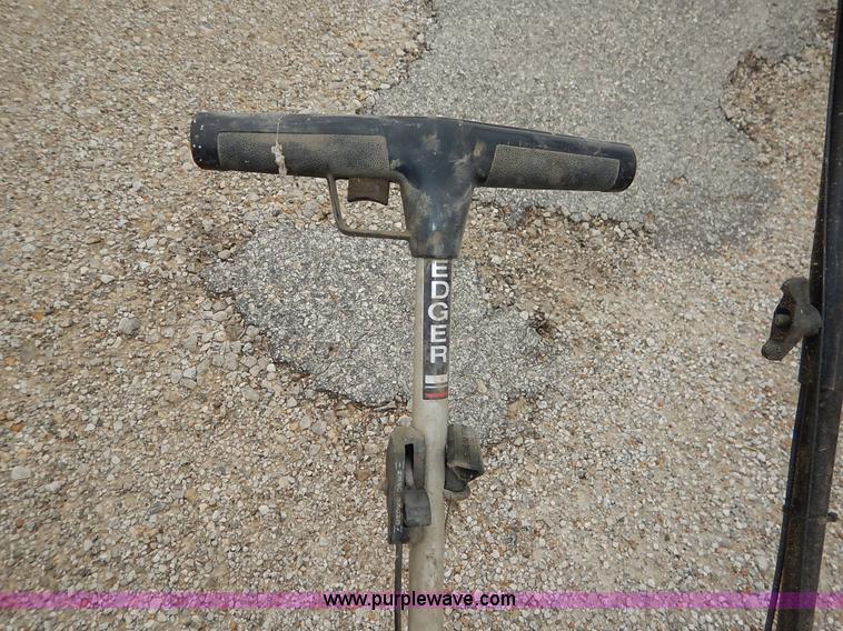 image for item BC9475 Assorted lawn equipment