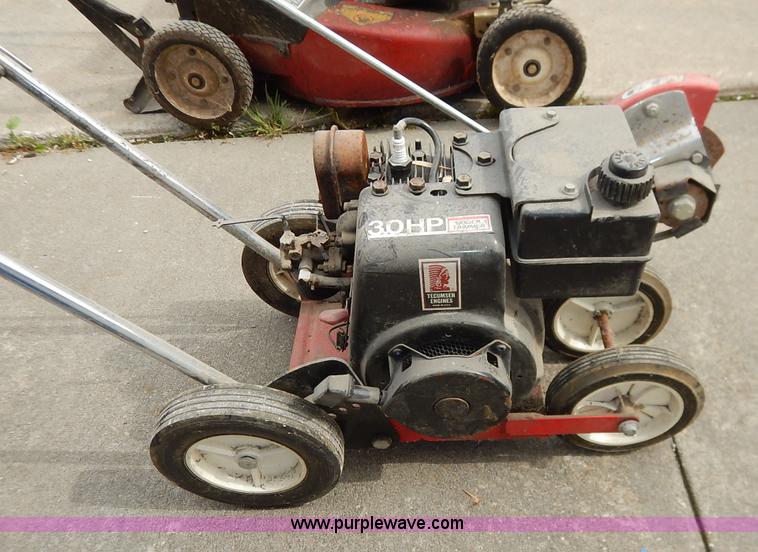 image for item BC9477 Assorted lawn equipment