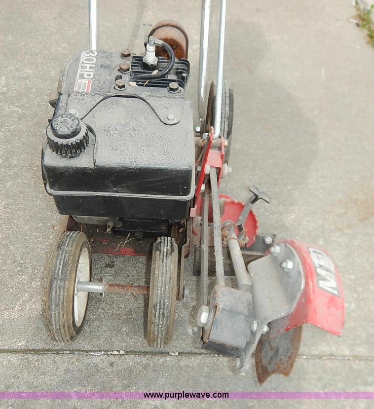 image for item BC9477 Assorted lawn equipment