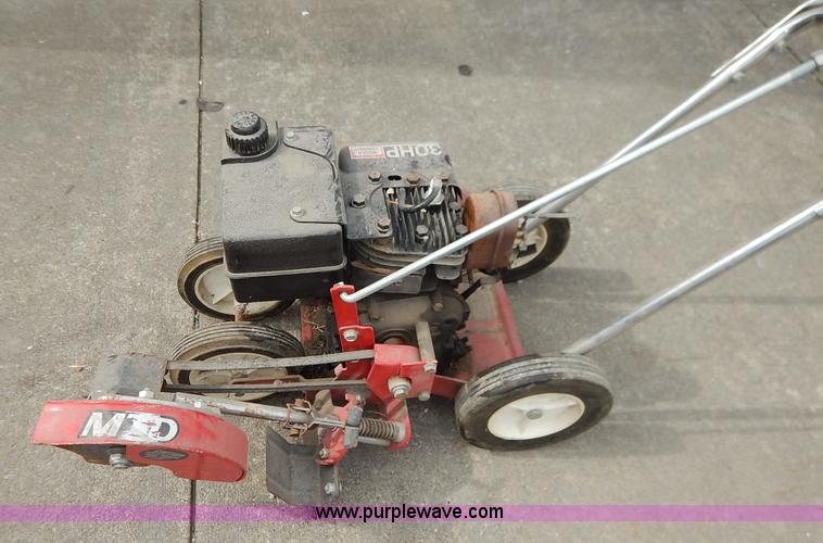 image for item BC9477 Assorted lawn equipment