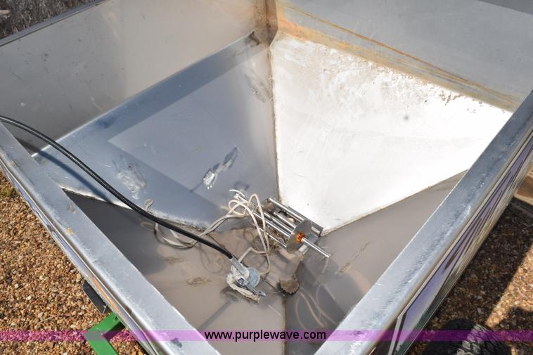 image for item BG9969 Turf Buddy spreader