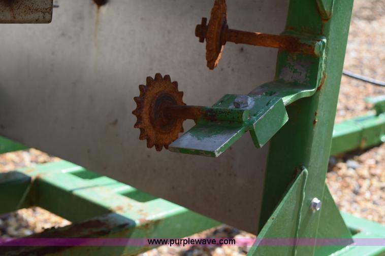 image for item BG9969 Turf Buddy spreader