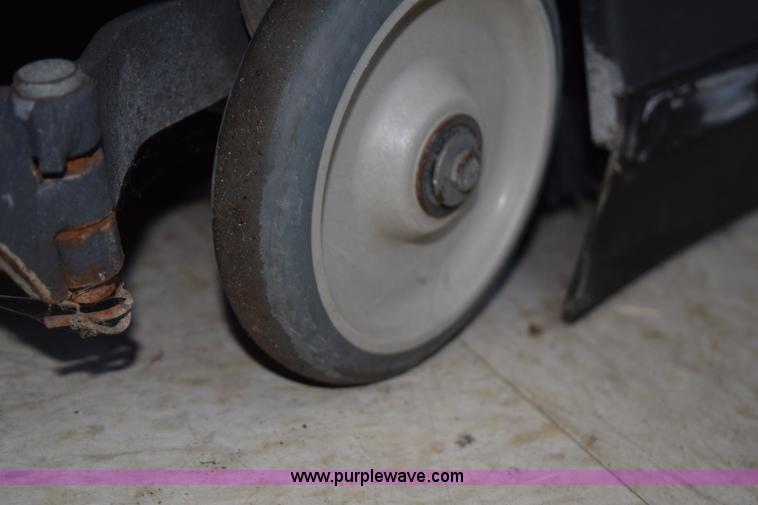 image for item BG9970 Kent Select Scrub 17 scrubber