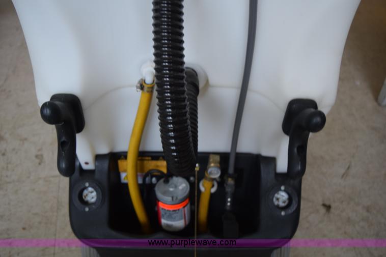 image for item BG9971 King Cobra 1200 ProDual surface cleaner