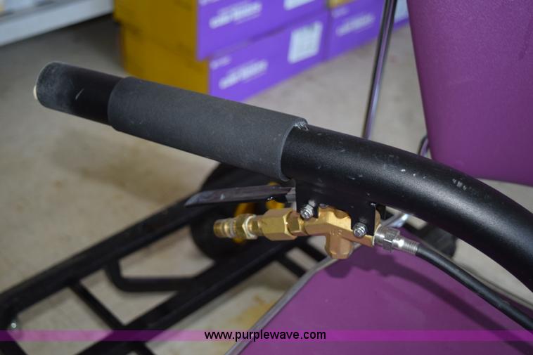 image for item BG9971 King Cobra 1200 ProDual surface cleaner