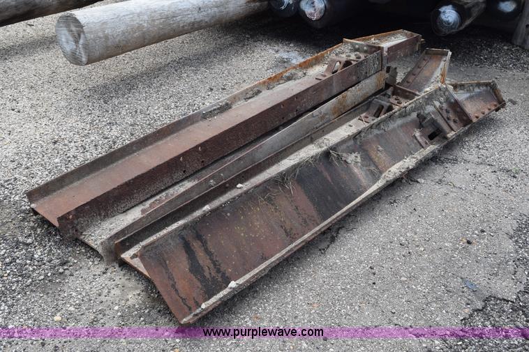 image for item BG9984 Walking bridge