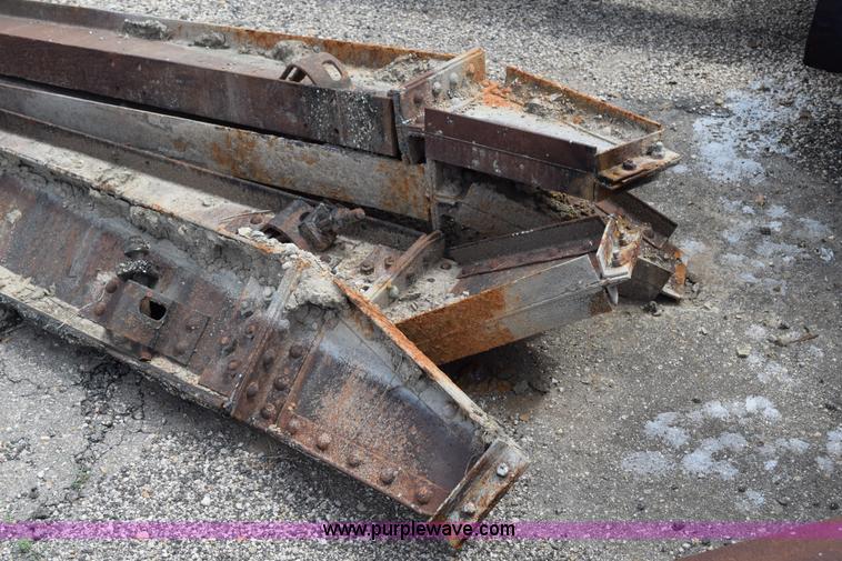 image for item BG9984 Walking bridge