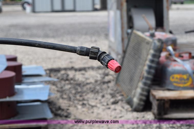 image for item BG9985 Assorted lawn care equipment