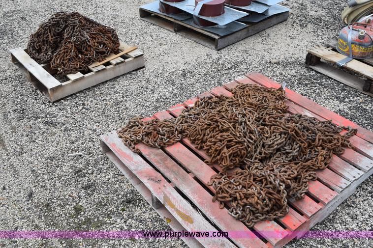 image for item BG9987 (14) assorted tire chains