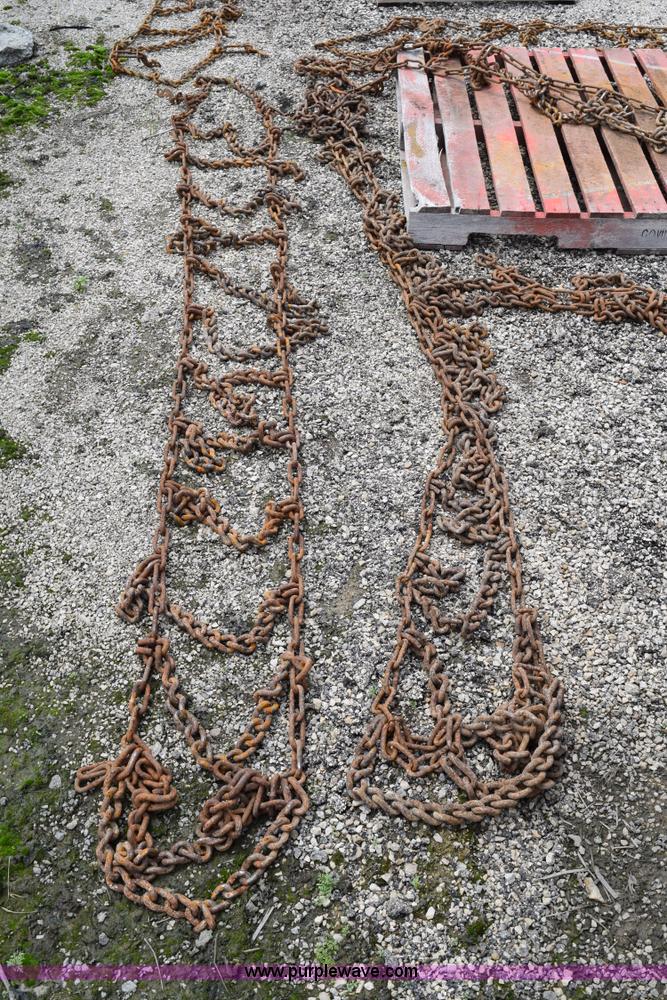 image for item BG9987 (14) assorted tire chains