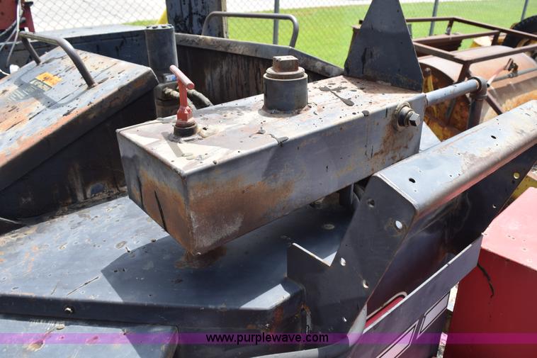 image for item BG9992 1999 Cimline crack fill machine