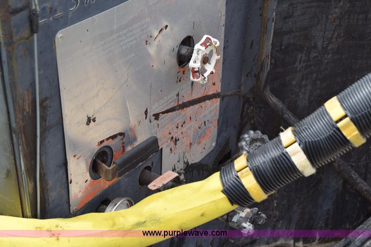 image for item BG9992 1999 Cimline crack fill machine