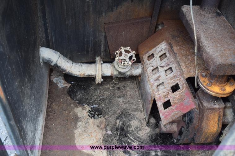 image for item BG9992 1999 Cimline crack fill machine