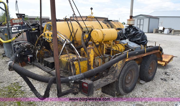 image for item BG9993 1984 AMZ pothole patching machine