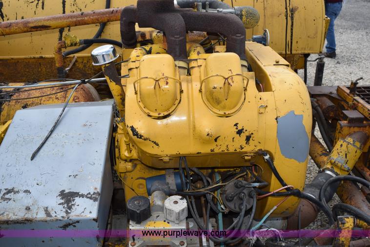 image for item BG9993 1984 AMZ pothole patching machine