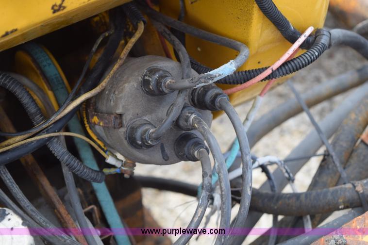 image for item BG9993 1984 AMZ pothole patching machine